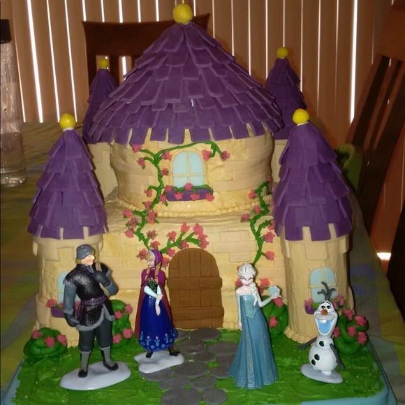 Meet your Posher, Karen - Picture 1 of 2